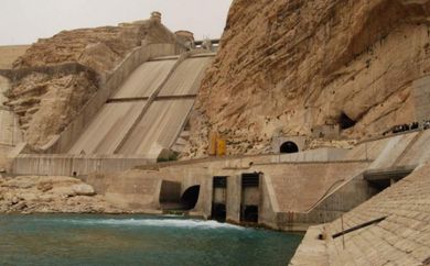 ابر روان کننده کربکسیلاتی دیرگیر